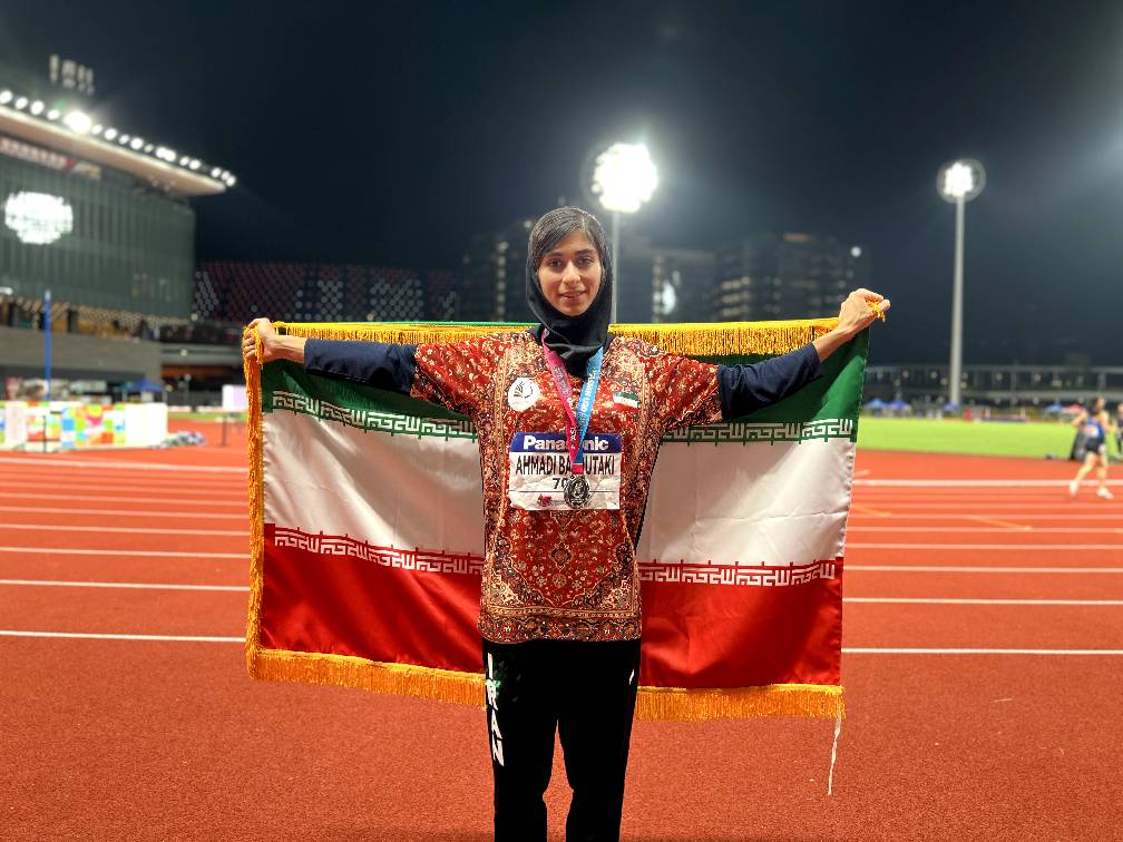 مسابقات دو و میدانی قهرمانی جوانان آسیا (هنگ کنگ 2026)/ نقره 1500 متر بر گردن مریم احمدی