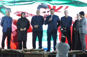 حضور خانواده دو و میدانی ایران در اجتماع مردمی میدان صنعت