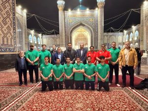 نشست صمیمانه احسان حدادی با ملی پوشان در حرم رضوی/ حدادی: چشم و دل مردم ایران به موفقیت شما در رویدادهای پیش رو است